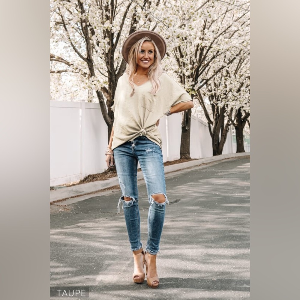 Woven Pocket V Neck Tunic